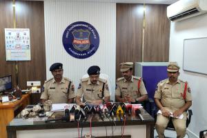  దేవాలయాల బోర్లను ఛేదించిన రామడుగు పోలీసులు