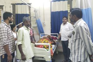 బాధితులను పరామర్శించిన ఆర్బిఎల్ సీఈవో బుయని శ్రీనివాస్ రెడ్డి. 