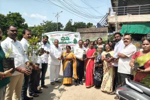 ప్రతి ఇంటా మొక్క.. మెట్‌పల్లి పచ్చదనమే లక్ష్యం