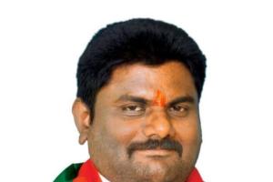ప్రశ్నిస్తే అరెస్టులా?