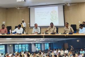 గణేష్ నవరాత్రి ఉత్సవాలను ప్రశాంత వాతావరణంలో నిర్వహించాలి