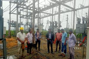 ధన్వాడ, గంగారం సబ్‌స్టేషన్లను తనిఖీ చేసిన డీఈ నాగరాజు