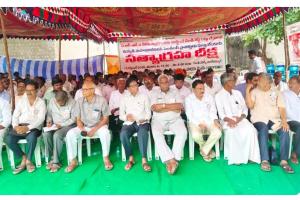 డిండి లిఫ్టును రద్దు చేయాలి: నాగర్ కర్నూలులో జేఏసీ సత్యాగ్రహ దీక్ష