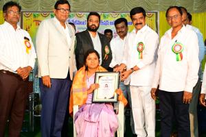 గురువులదే దేశ భవిష్యత్తుకు అసలైన పునాది..
