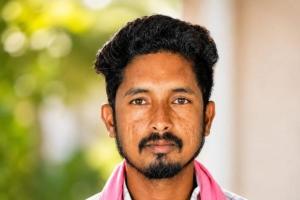 ఉద్యమకారులను విమర్శిస్తే  పదవులు వస్తుందనుకుంటున్నారా?