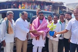 ​కొండగట్టు అంజన్న సేవలో ఎమ్మెల్యే మేడిపల్లి సత్యం