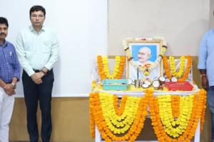 కలెక్టరేట్లో ఘనంగా గాంధీ జయంతి వేడుకలు.